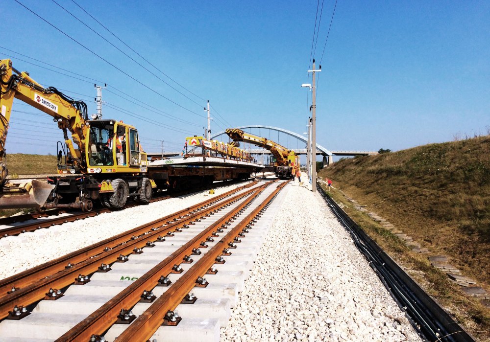 RAILTRAIN RAILTRAIN